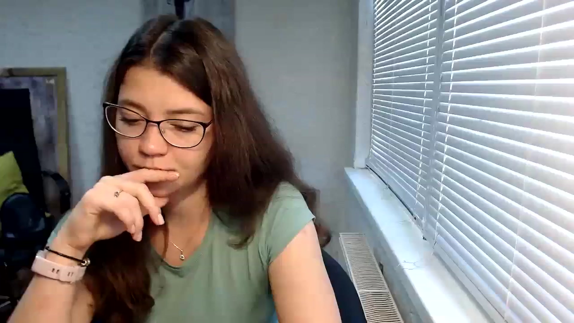 Gallery image thumbnail from SweetArinaA's myfreecams stream on, 09/27/2023, 12:28 image 8 of 20