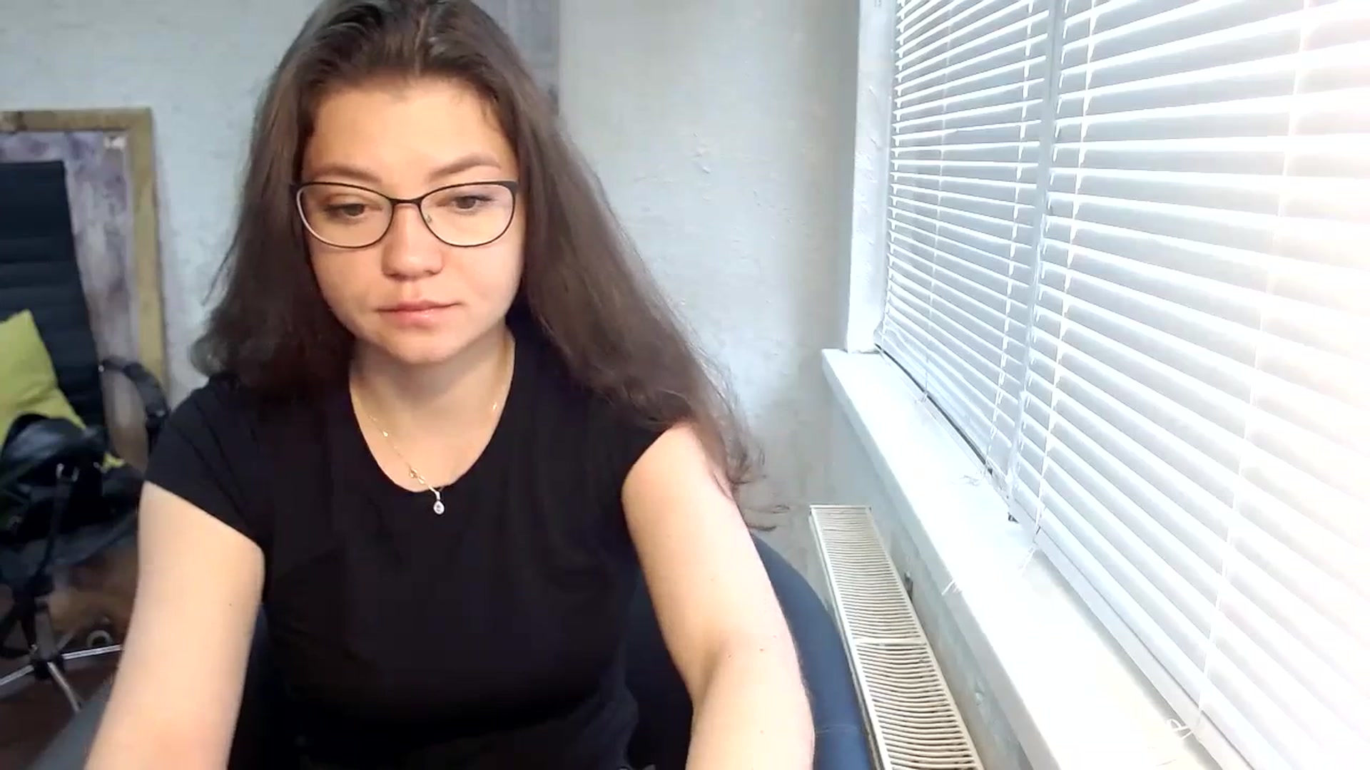 Gallery image thumbnail from SweetArinaA's myfreecams stream on, 09/28/2023, 07:03 image 19 of 20