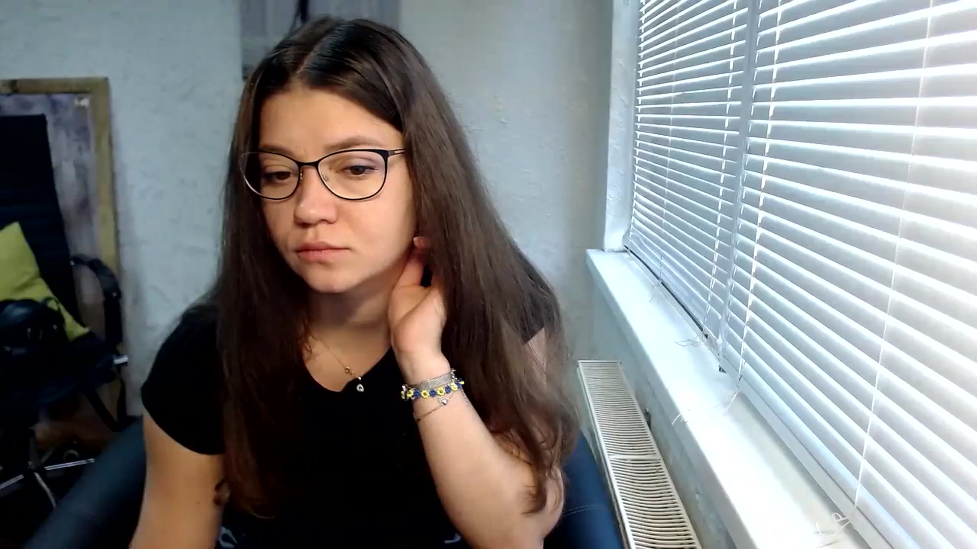 Gallery image thumbnail from SweetArinaA's myfreecams stream on, 09/28/2023, 07:53 image 10 of 20
