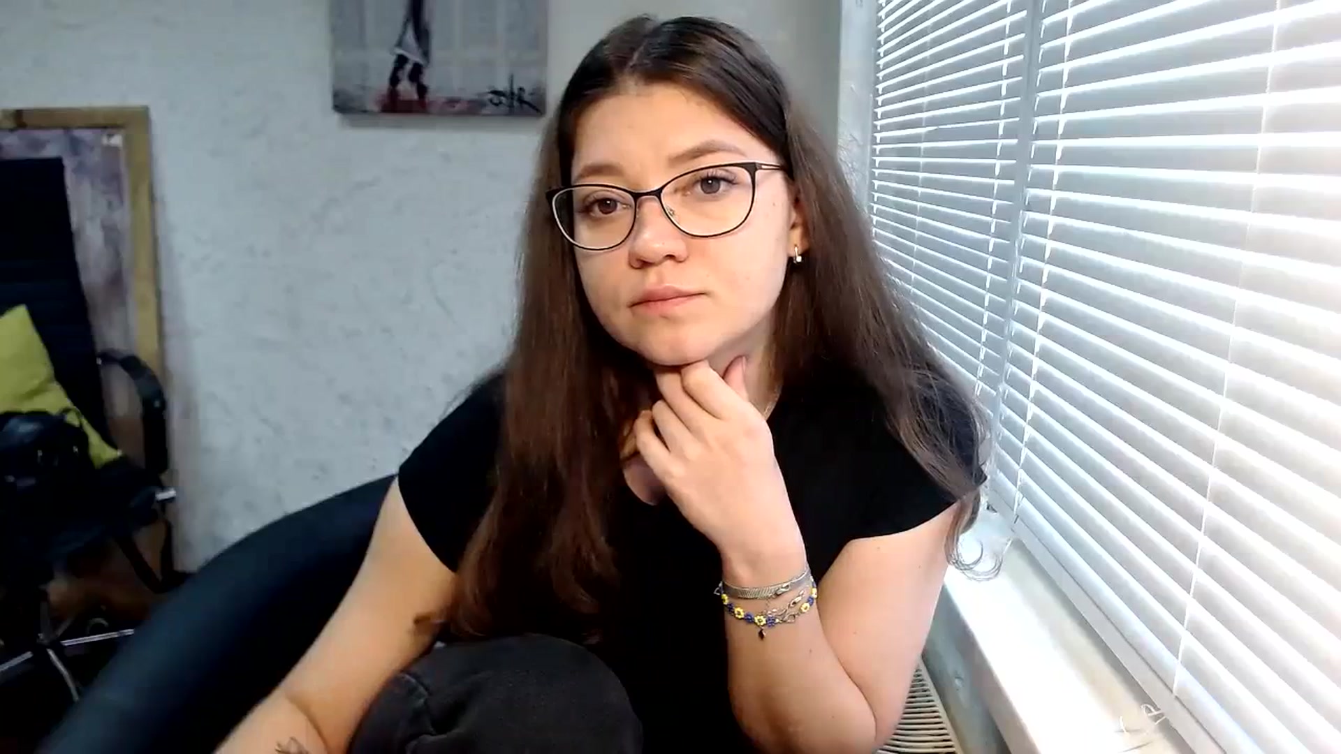 Gallery image thumbnail from SweetArinaA's myfreecams stream on, 09/28/2023, 07:53 image 16 of 20