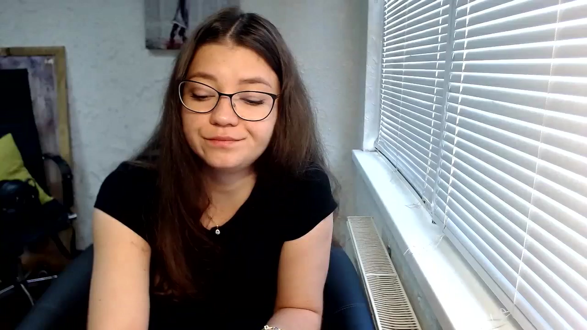 Gallery image thumbnail from SweetArinaA's myfreecams stream on, 09/28/2023, 07:53 image 8 of 20