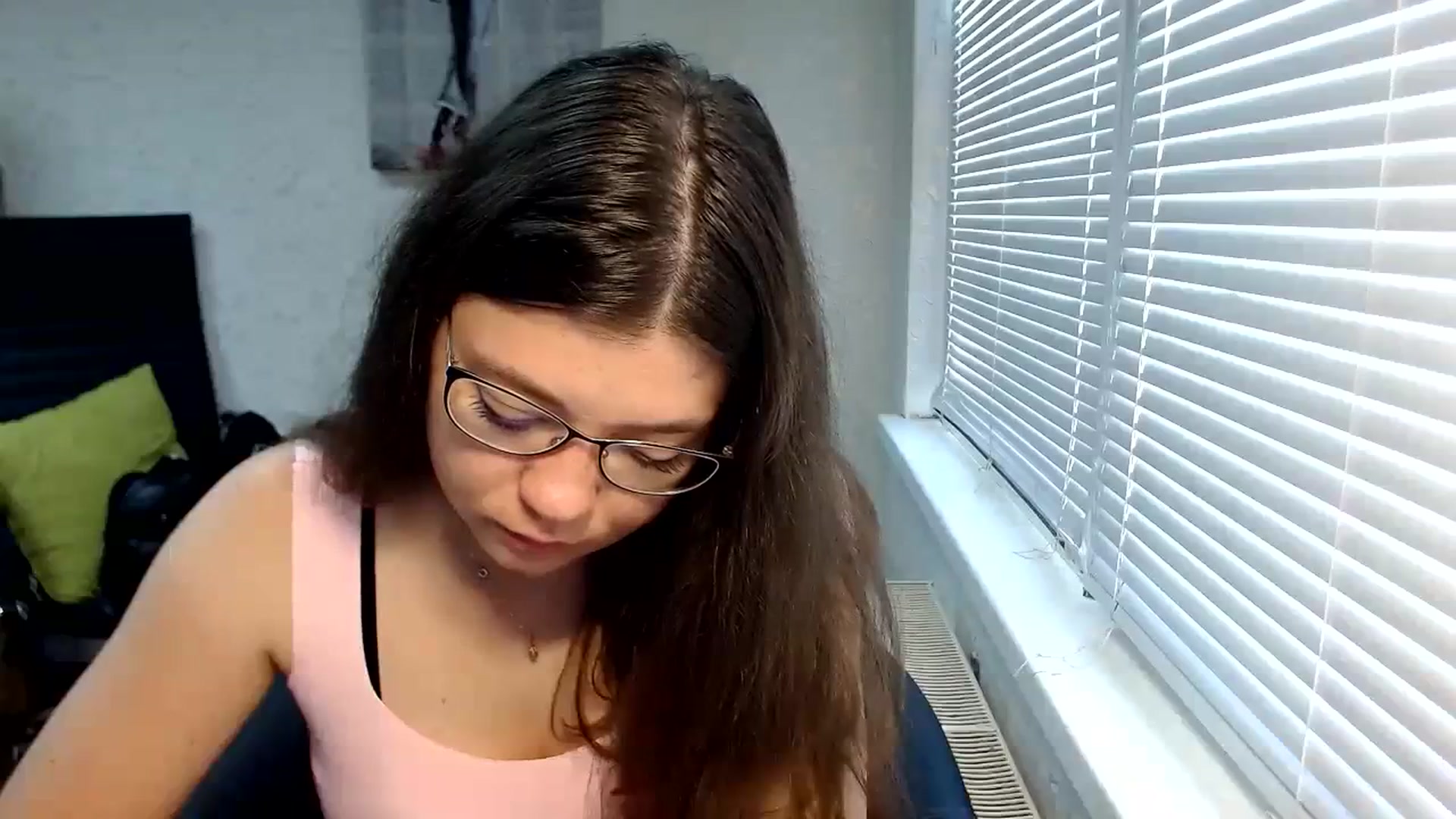Gallery image thumbnail from SweetArinaA's myfreecams stream on, 09/28/2023, 10:38 image 18 of 20