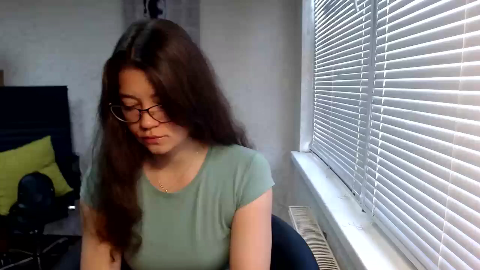 Gallery image thumbnail from SweetArinaA's myfreecams stream on, 09/29/2023, 07:06 image 14 of 20
