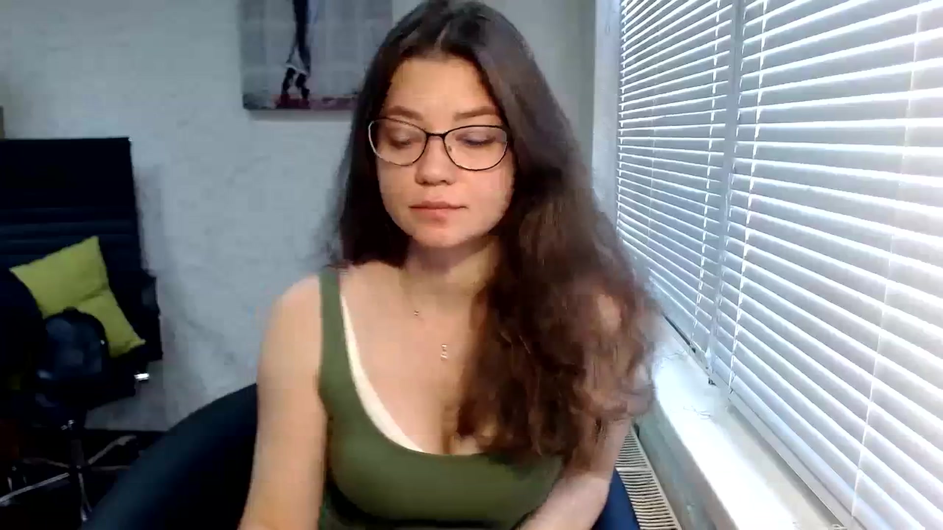 Gallery image thumbnail from SweetArinaA's myfreecams stream on, 09/29/2023, 07:54 image 18 of 20