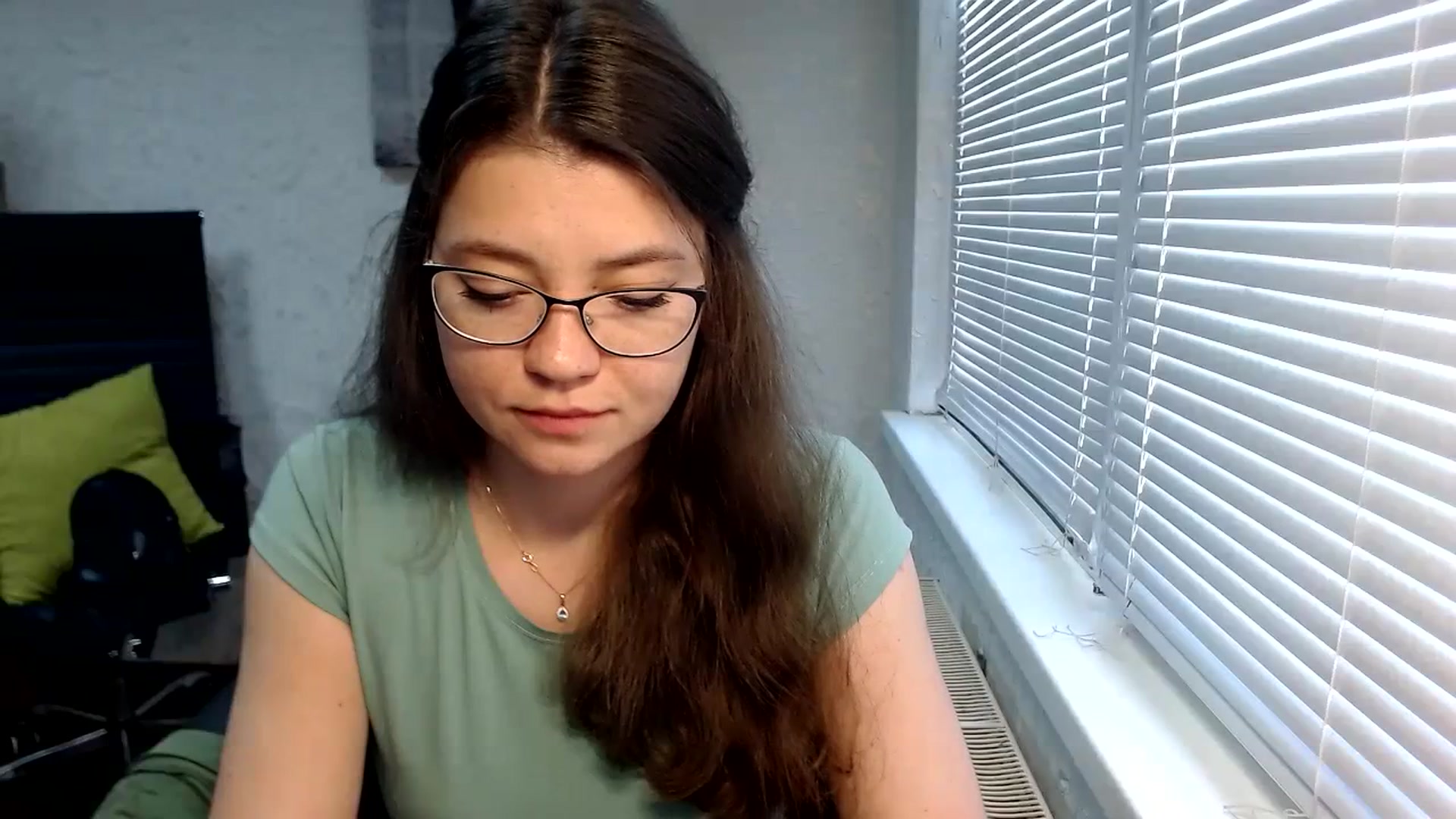 Gallery image thumbnail from SweetArinaA's myfreecams stream on, 09/29/2023, 10:28 image 7 of 20