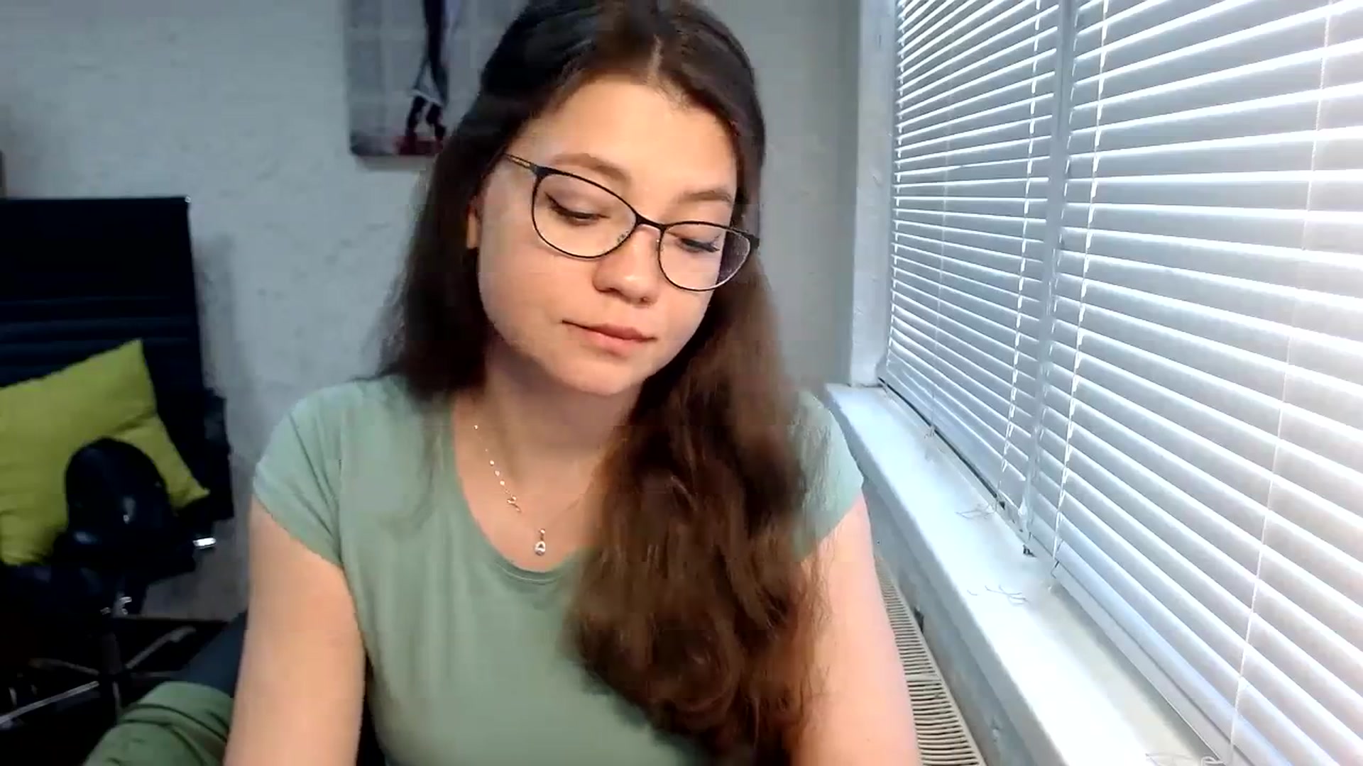 Gallery image thumbnail from SweetArinaA's myfreecams stream on, 09/29/2023, 10:28 image 5 of 20
