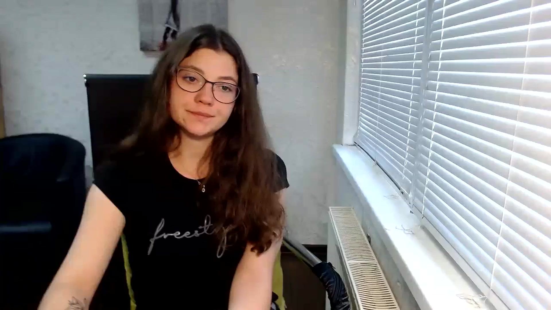 Gallery image thumbnail from SweetArinaA's myfreecams stream on, 09/30/2023, 12:43 image 10 of 20