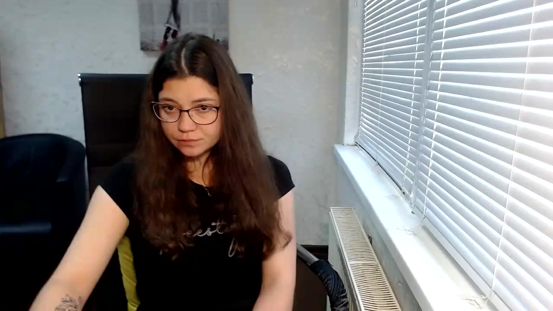 Gallery image thumbnail from SweetArinaA's myfreecams stream on, 09/30/2023, 12:43 image 18 of 20