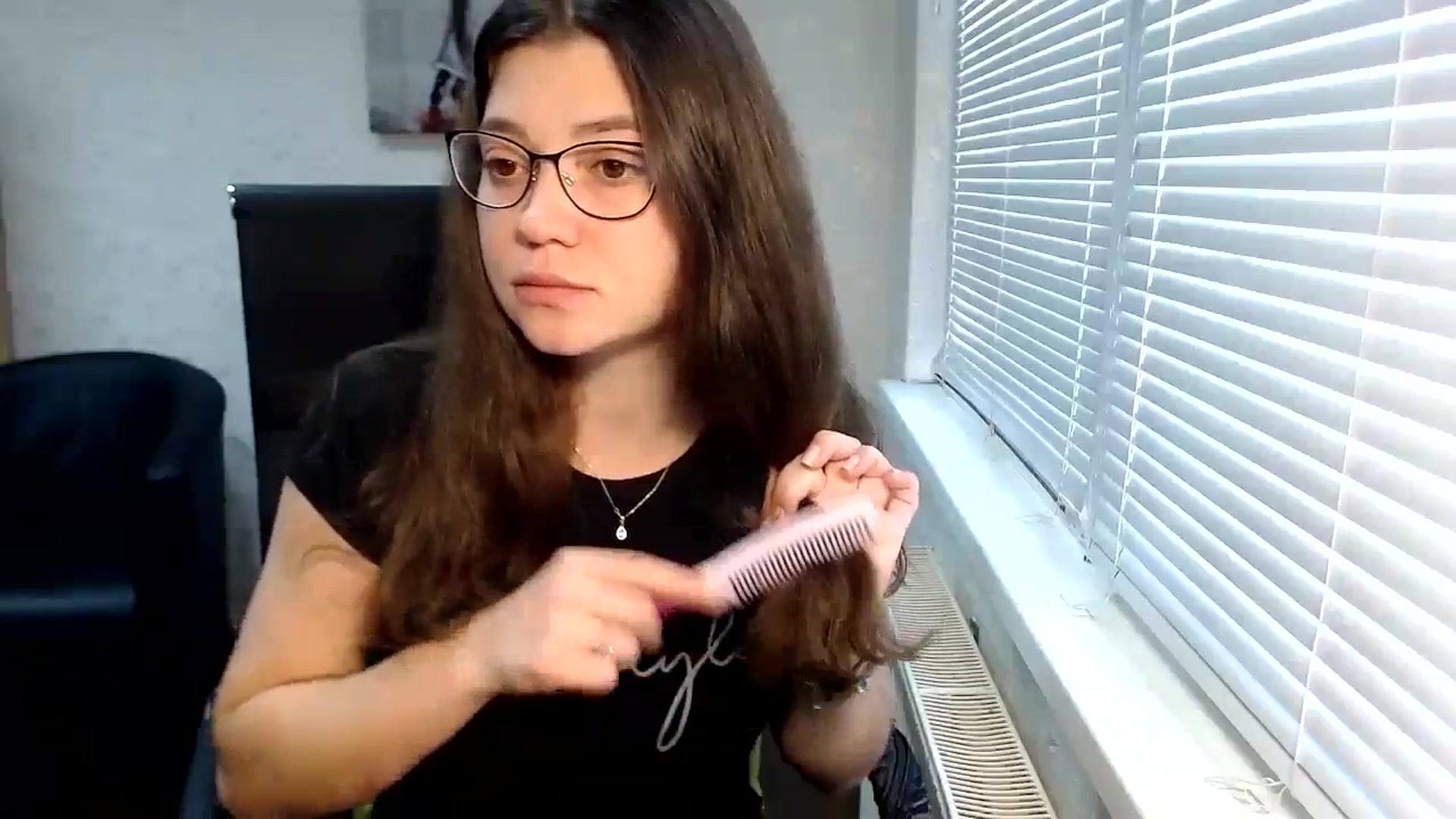 Gallery image thumbnail from SweetArinaA's myfreecams stream on, 09/30/2023, 12:43 image 15 of 20