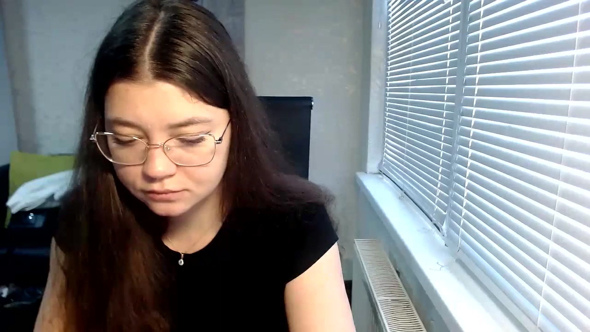Gallery image thumbnail from SweetArinaA's myfreecams stream on, 11/13/2023, 11:27 image 13 of 20