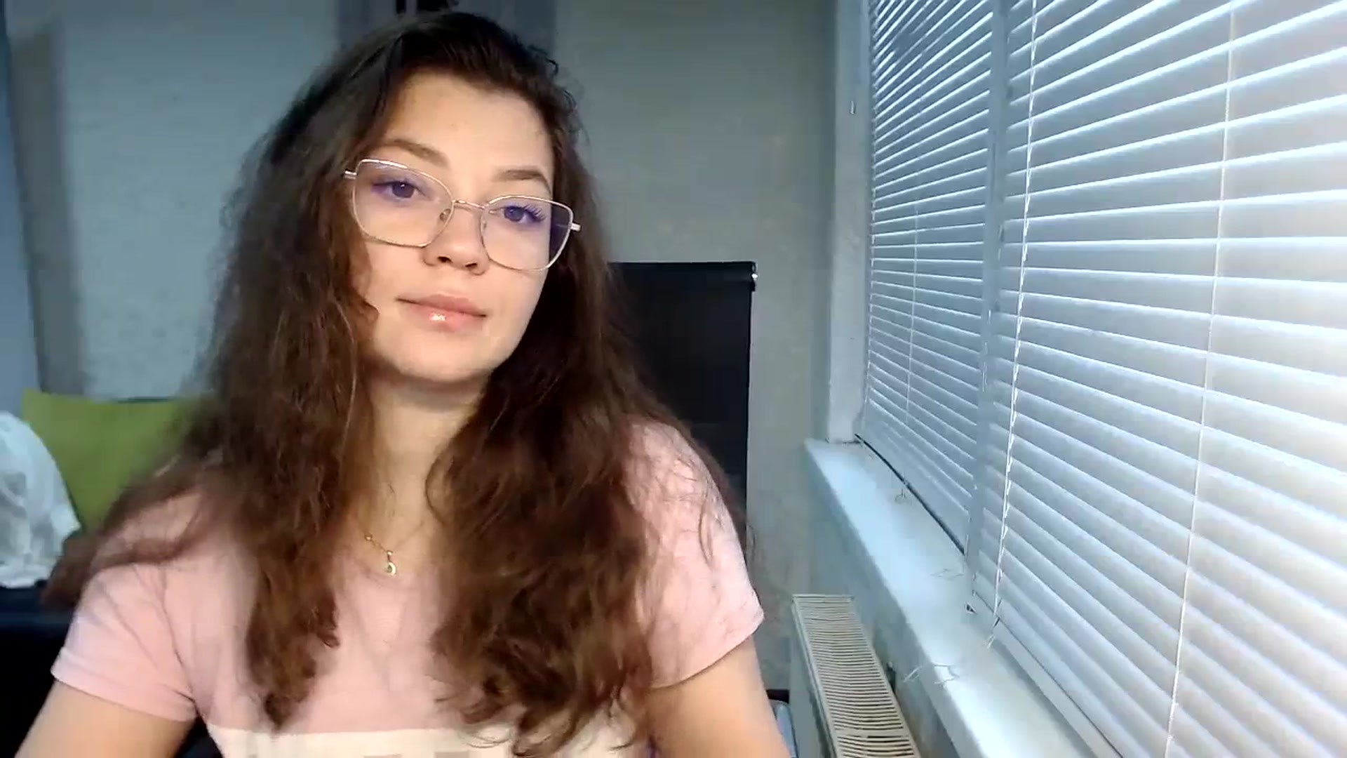 Gallery image thumbnail from SweetArinaA's myfreecams stream on, 11/15/2023, 13:47 image 2 of 20