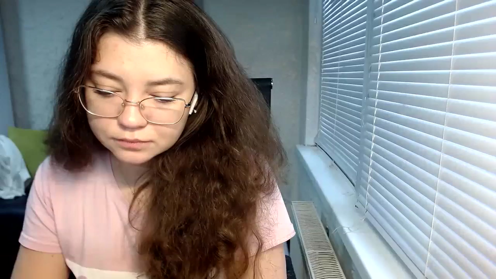Gallery image thumbnail from SweetArinaA's myfreecams stream on, 11/15/2023, 13:47 image 6 of 20