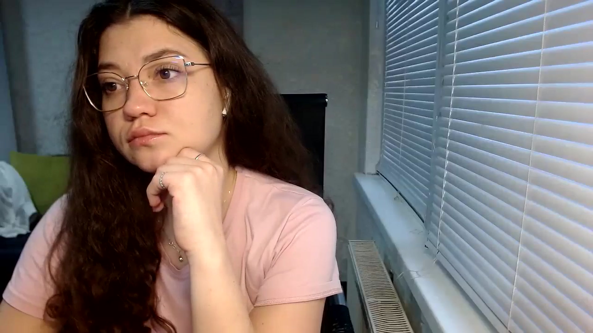 Gallery image thumbnail from SweetArinaA's myfreecams stream on, 11/15/2023, 13:47 image 9 of 20