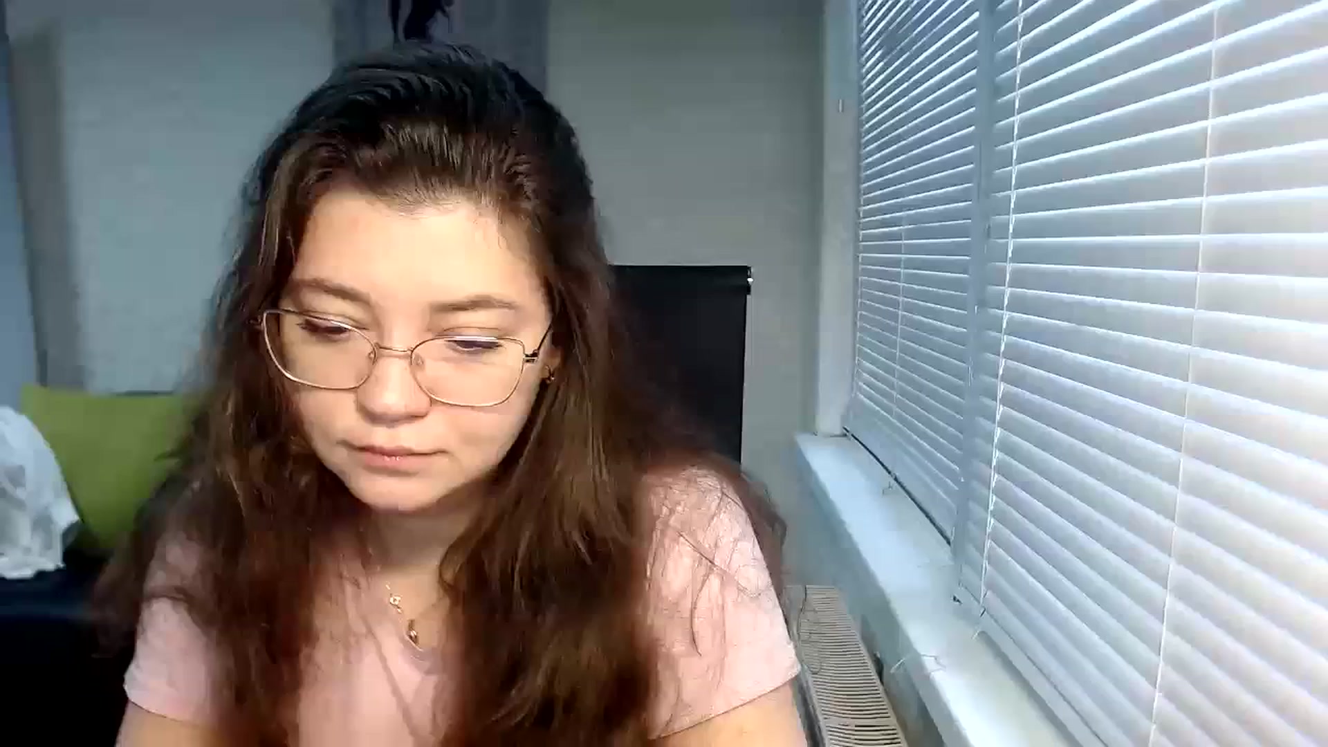 Gallery image thumbnail from SweetArinaA's myfreecams stream on, 11/15/2023, 13:47 image 1 of 20
