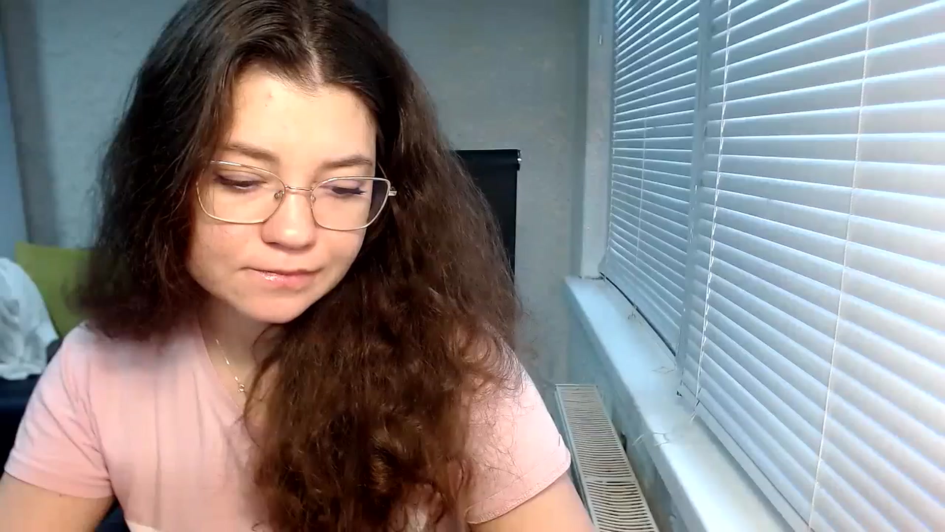 Gallery image thumbnail from SweetArinaA's myfreecams stream on, 11/15/2023, 13:47 image 8 of 20