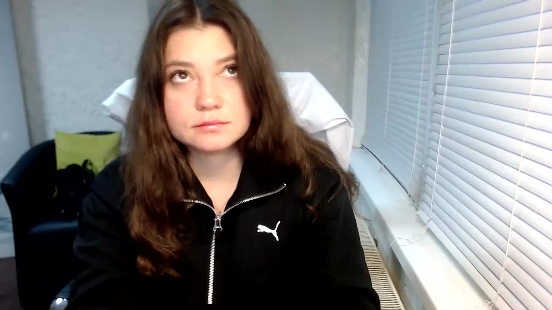 Gallery image thumbnail from SweetArinaA's myfreecams stream on, 11/19/2023, 14:21 image 7 of 20