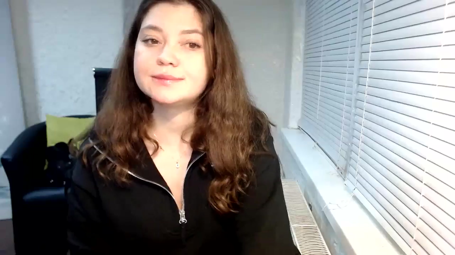Gallery image thumbnail from SweetArinaA's myfreecams stream on, 11/19/2023, 14:21 image 15 of 20