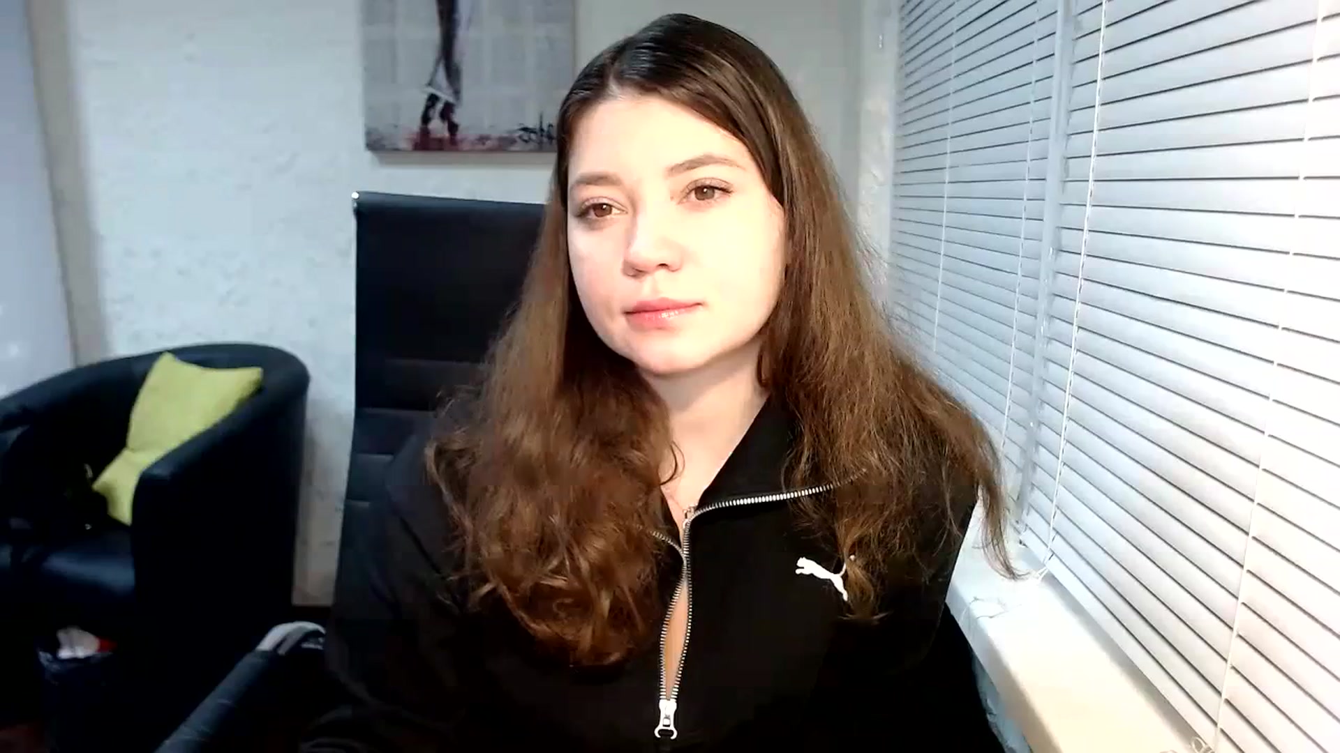 Gallery image thumbnail from SweetArinaA's myfreecams stream on, 11/26/2023, 16:32 image 15 of 20