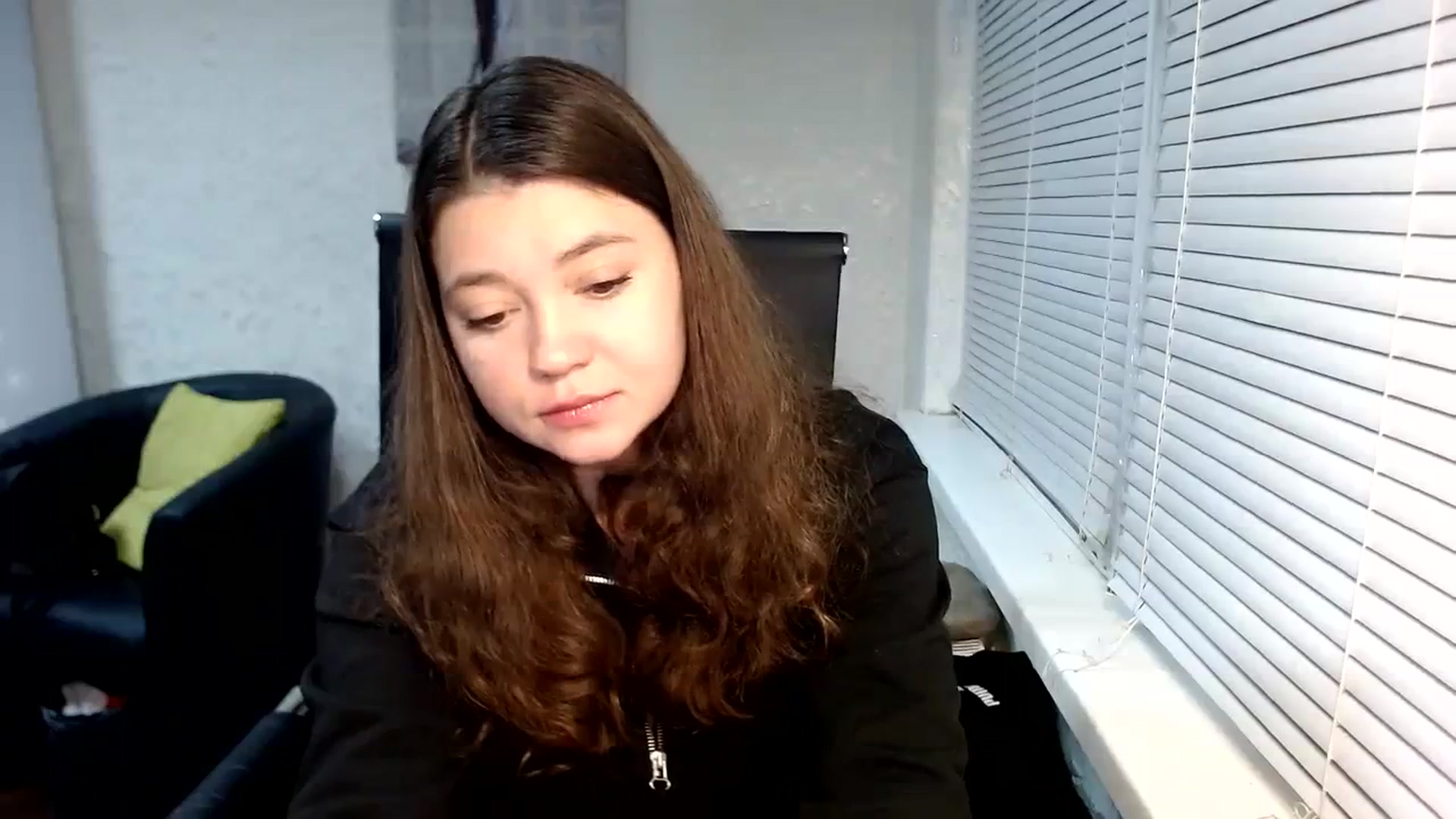 Gallery image thumbnail from SweetArinaA's myfreecams stream on, 11/26/2023, 16:32 image 7 of 20