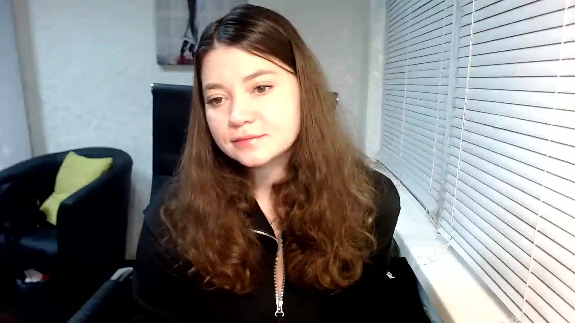 Gallery image thumbnail from SweetArinaA's myfreecams stream on, 11/26/2023, 16:32 image 9 of 20