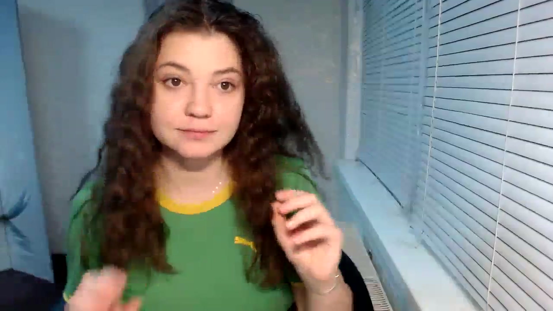 Gallery image thumbnail from SweetArinaA's myfreecams stream on, 11/30/2023, 14:40 image 17 of 20