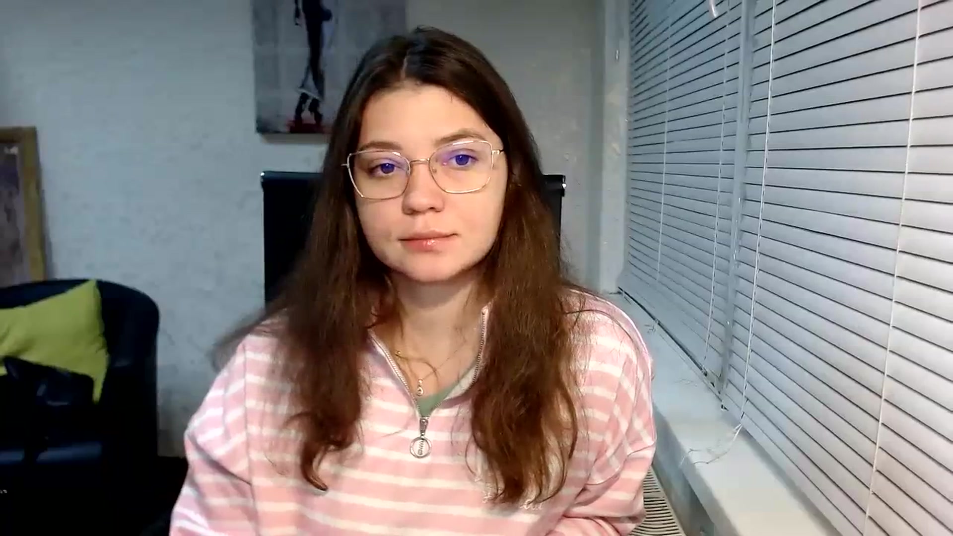 Gallery image thumbnail from SweetArinaA's myfreecams stream on, 12/03/2023, 14:59 image 19 of 20