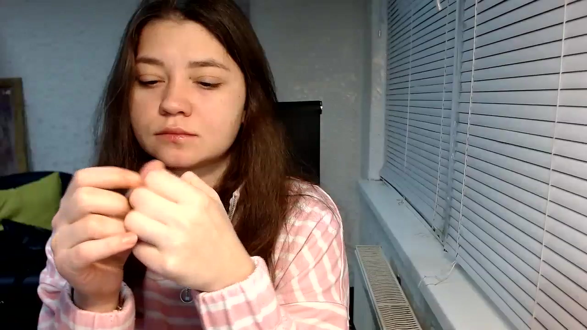 Gallery image thumbnail from SweetArinaA's myfreecams stream on, 12/03/2023, 14:59 image 4 of 20