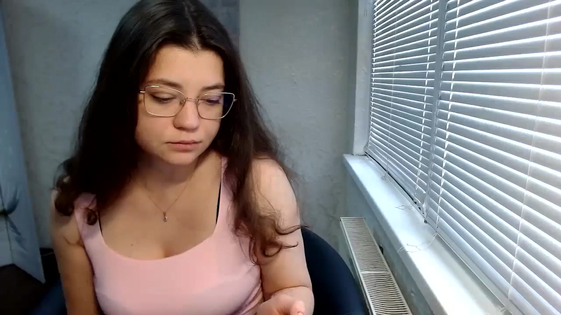 Gallery image thumbnail from SweetArinaA's myfreecams stream on, 12/08/2023, 10:40 image 7 of 20