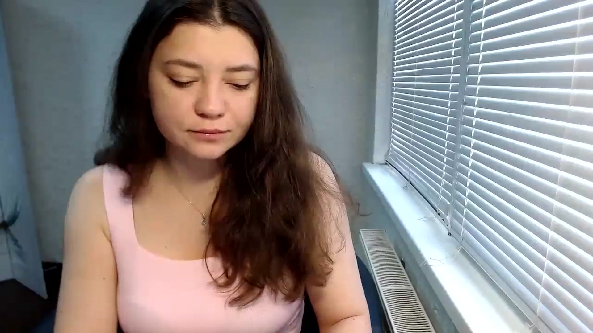 Gallery image thumbnail from SweetArinaA's myfreecams stream on, 12/08/2023, 10:40 image 10 of 20