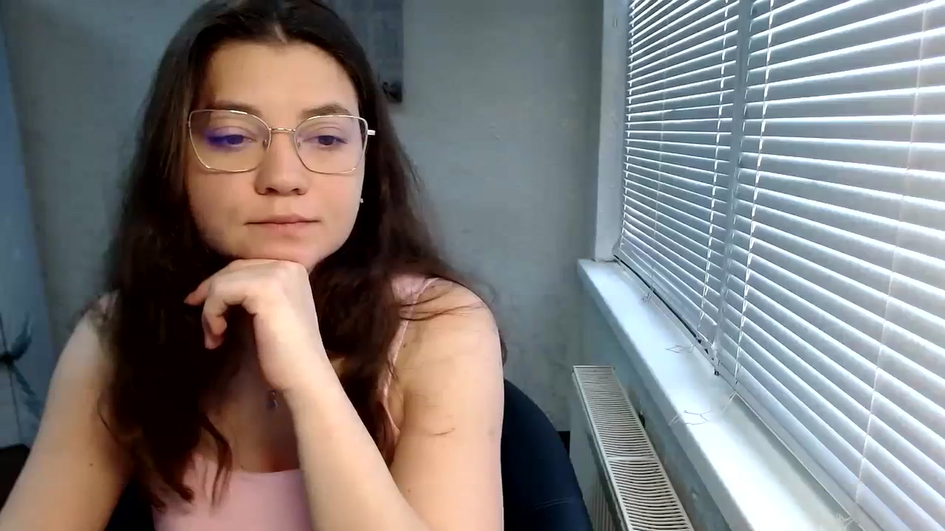 Gallery image thumbnail from SweetArinaA's myfreecams stream on, 12/08/2023, 10:40 image 5 of 20