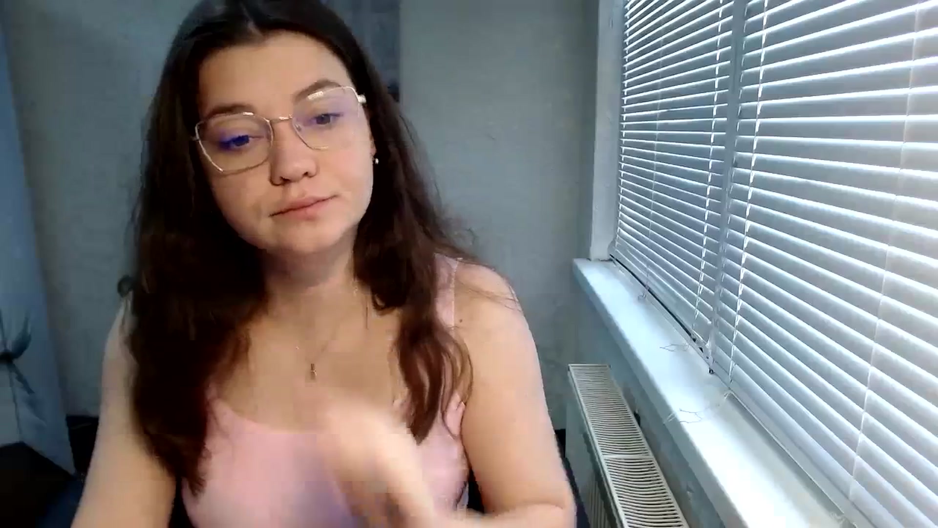 Gallery image thumbnail from SweetArinaA's myfreecams stream on, 12/08/2023, 10:40 image 4 of 20