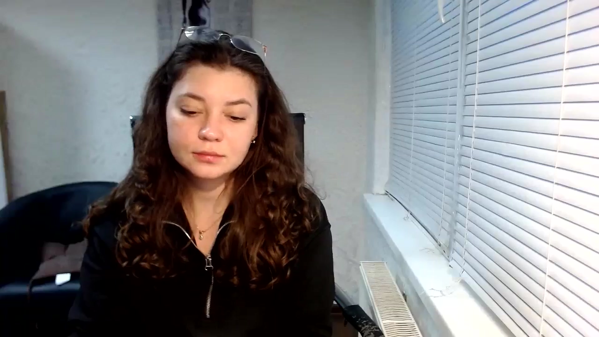 Gallery image thumbnail from SweetArinaA's myfreecams stream on, 12/11/2023, 14:01 image 5 of 20