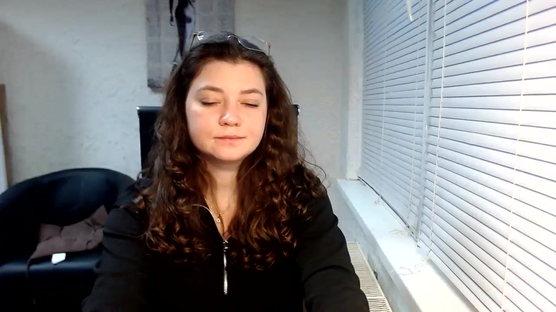 Gallery image thumbnail from SweetArinaA's myfreecams stream on, 12/11/2023, 14:01 image 12 of 20