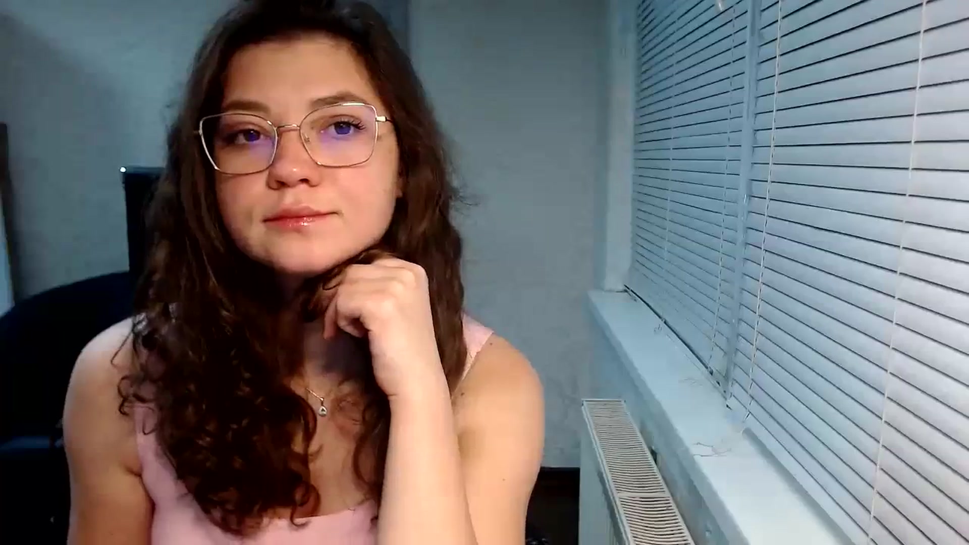 Gallery image thumbnail from SweetArinaA's myfreecams stream on, 12/11/2023, 14:58 image 17 of 20