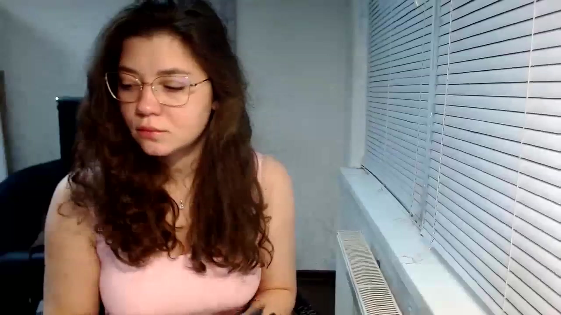 Gallery image thumbnail from SweetArinaA's myfreecams stream on, 12/11/2023, 14:58 image 11 of 20