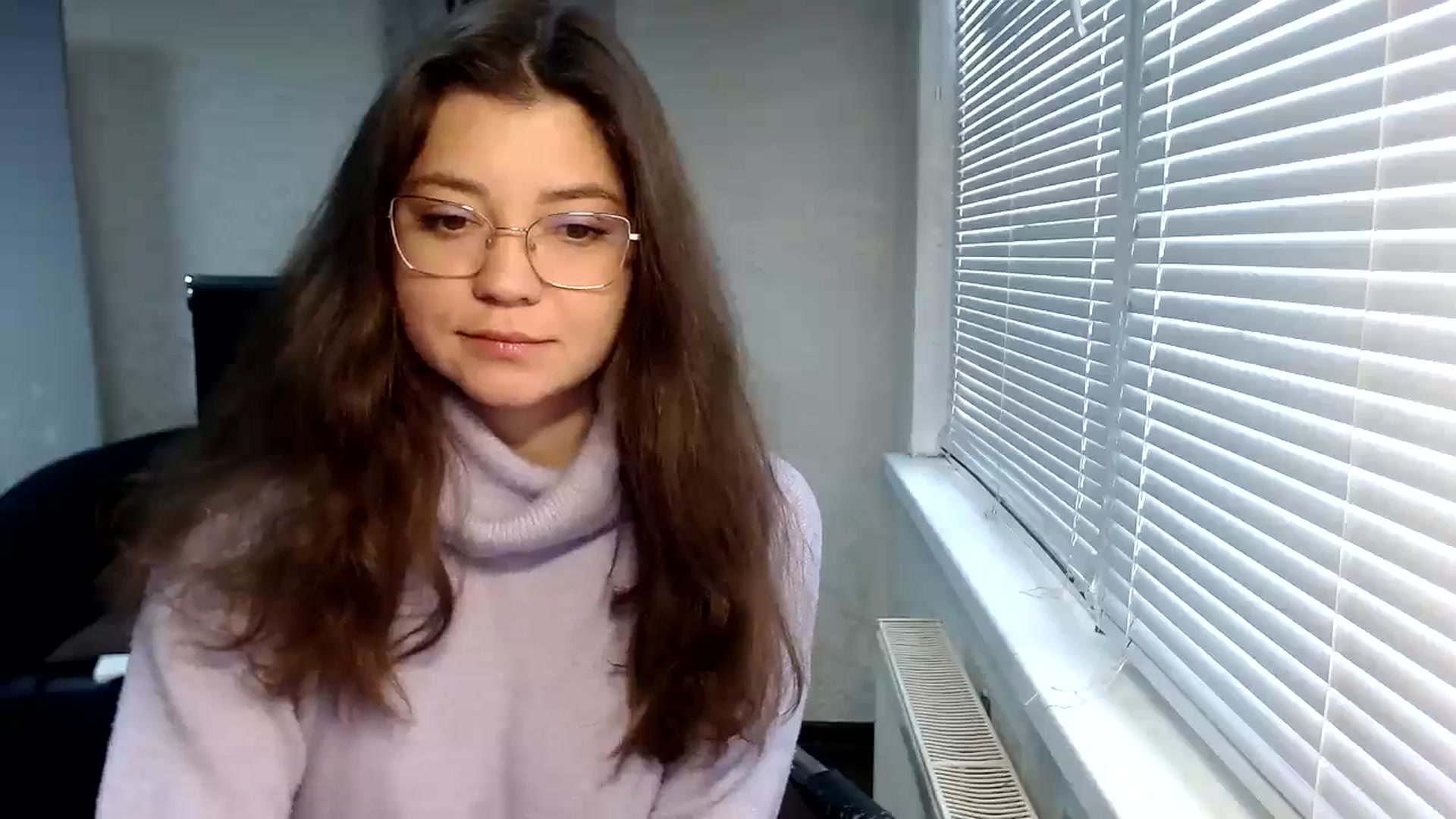 Gallery image thumbnail from SweetArinaA's myfreecams stream on, 12/13/2023, 11:25 image 10 of 20