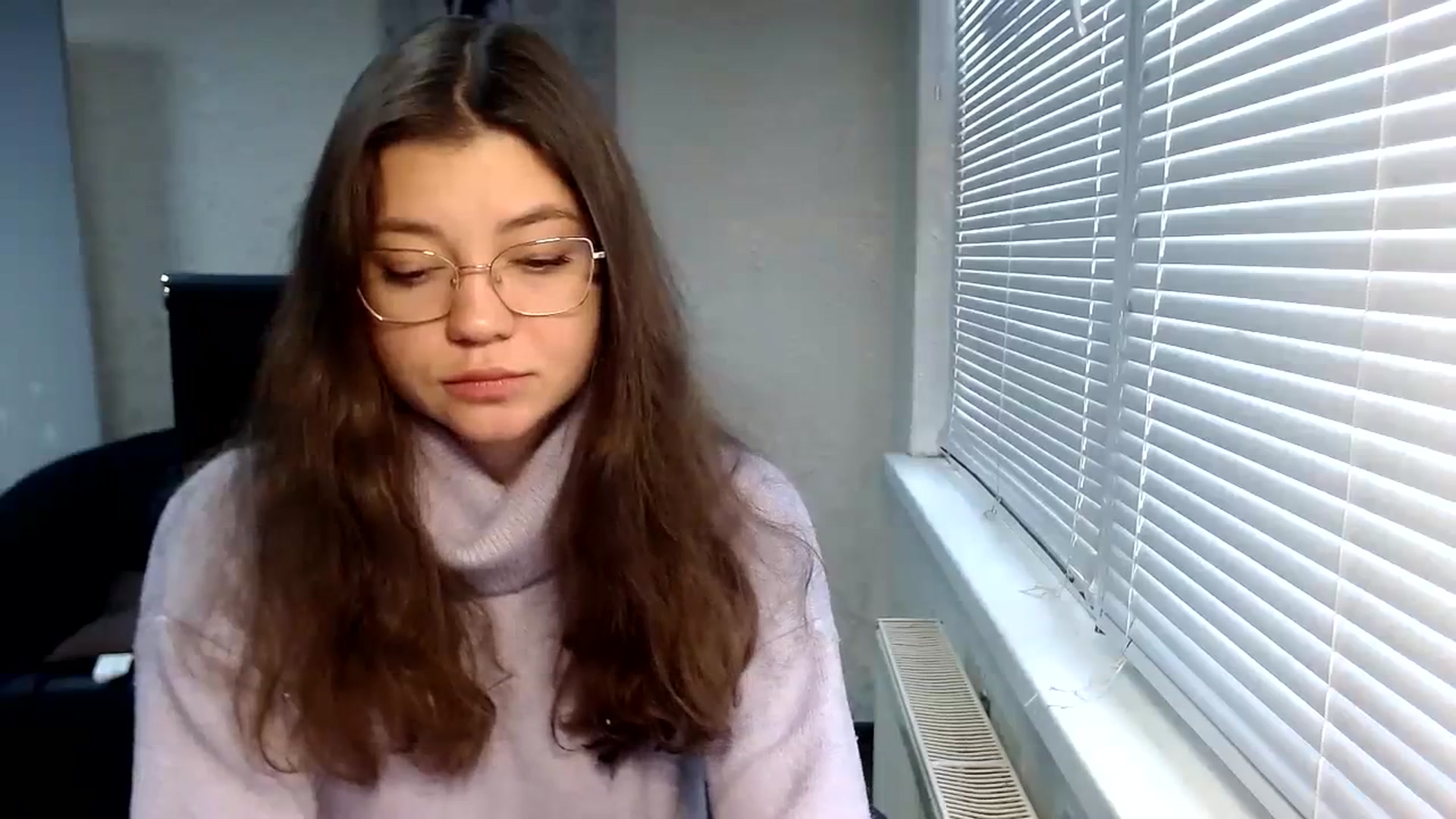 Gallery image thumbnail from SweetArinaA's myfreecams stream on, 12/13/2023, 11:25 image 18 of 20