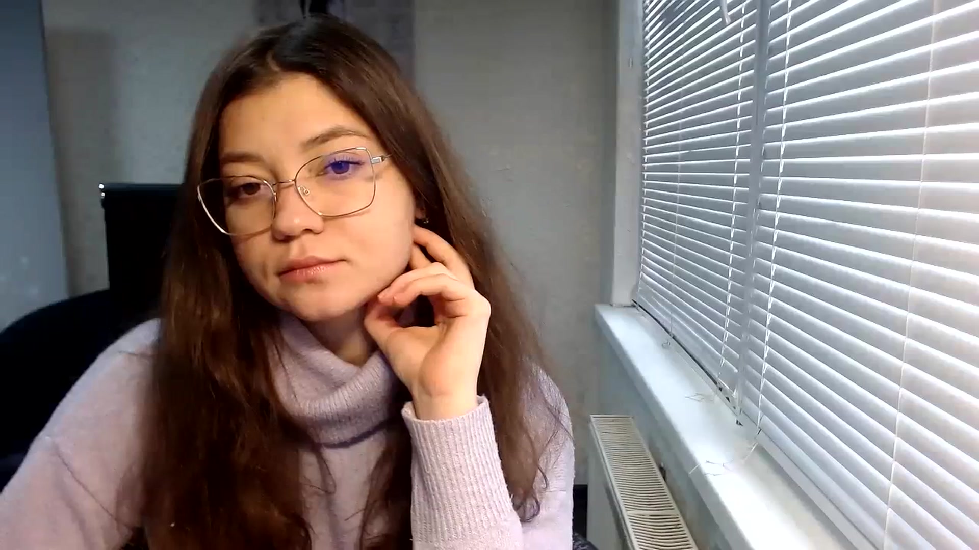 Gallery image thumbnail from SweetArinaA's myfreecams stream on, 12/13/2023, 11:25 image 16 of 20