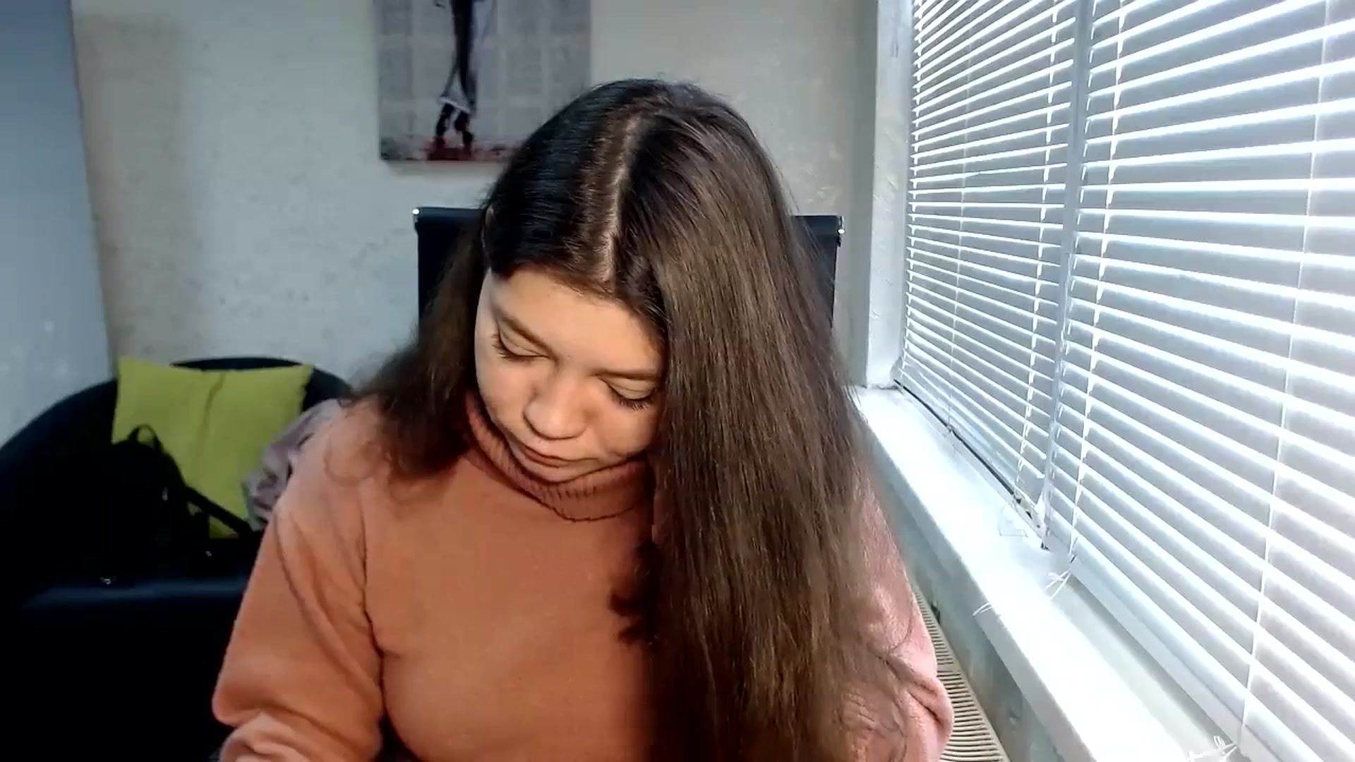 Gallery image thumbnail from SweetArinaA's myfreecams stream on, 12/15/2023, 10:04 image 13 of 20