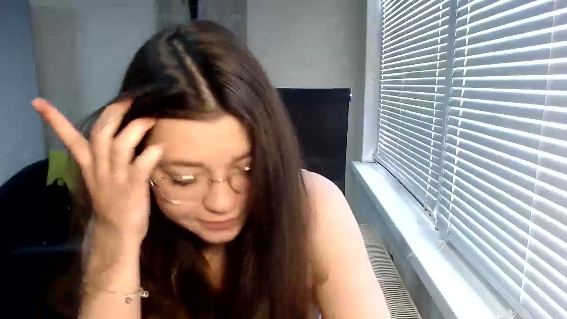 Gallery image thumbnail from SweetArinaA's myfreecams stream on, 12/15/2023, 10:04 image 6 of 20