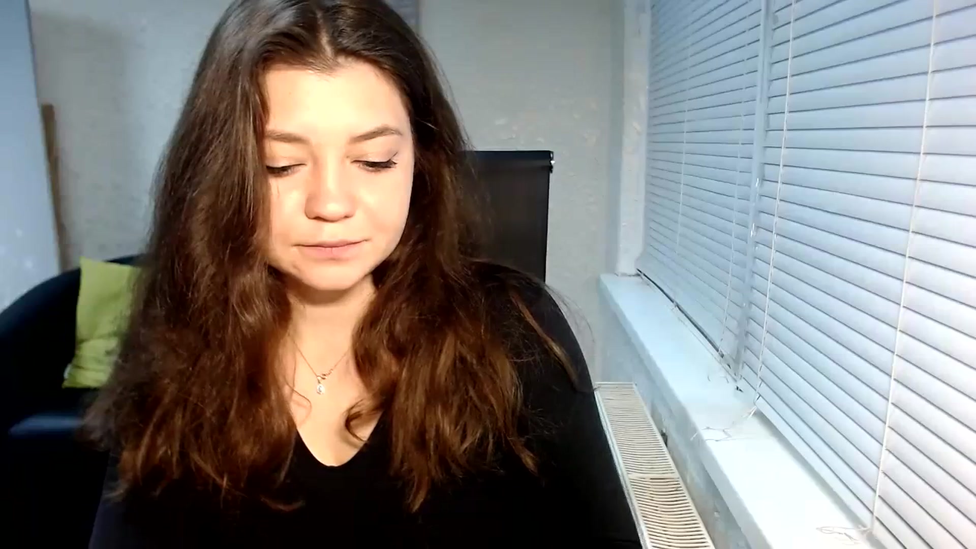 Gallery image thumbnail from SweetArinaA's myfreecams stream on, 12/17/2023, 14:02 image 15 of 20