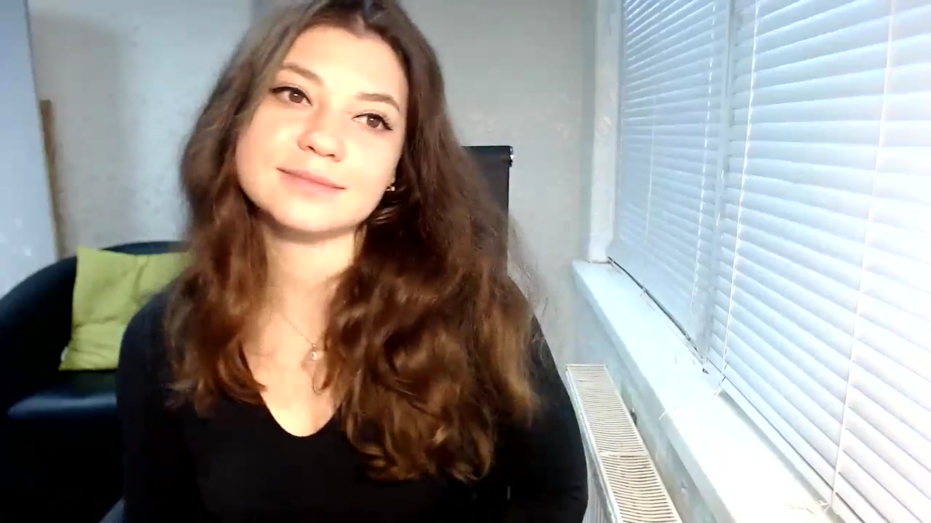 Gallery image thumbnail from SweetArinaA's myfreecams stream on, 12/17/2023, 14:02 image 6 of 20