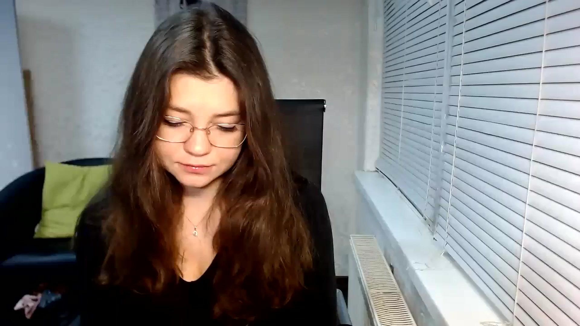 Gallery image thumbnail from SweetArinaA's myfreecams stream on, 12/17/2023, 15:54 image 16 of 20