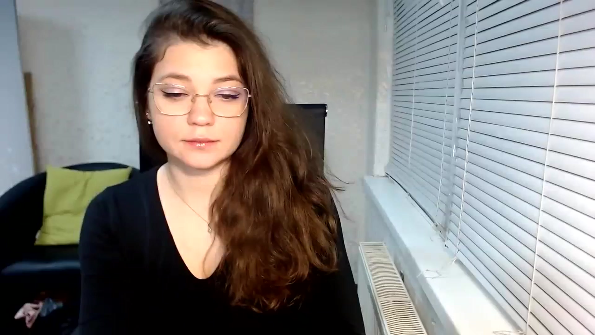 Gallery image thumbnail from SweetArinaA's myfreecams stream on, 12/17/2023, 15:54 image 1 of 20