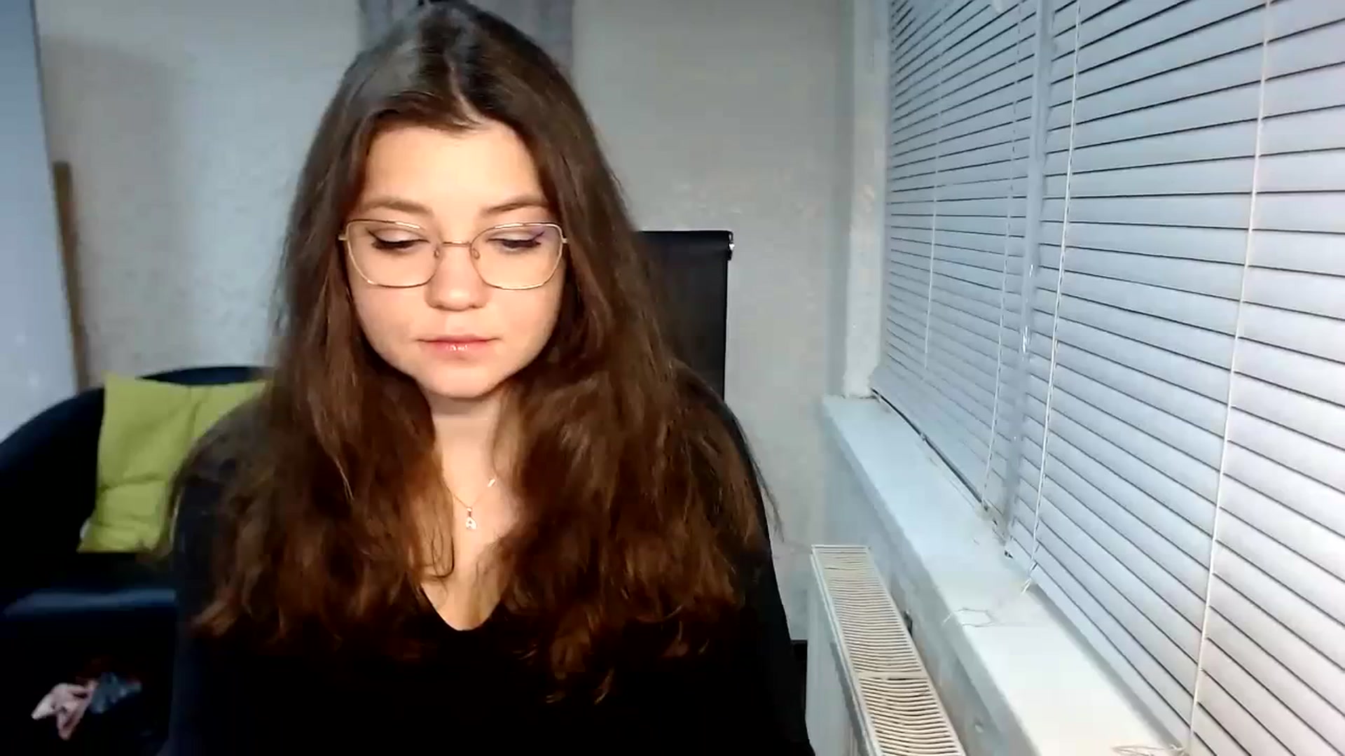 Gallery image thumbnail from SweetArinaA's myfreecams stream on, 12/17/2023, 15:54 image 13 of 20