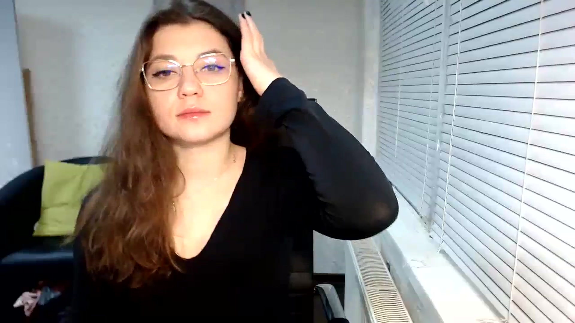 Gallery image thumbnail from SweetArinaA's myfreecams stream on, 12/17/2023, 15:54 image 8 of 20
