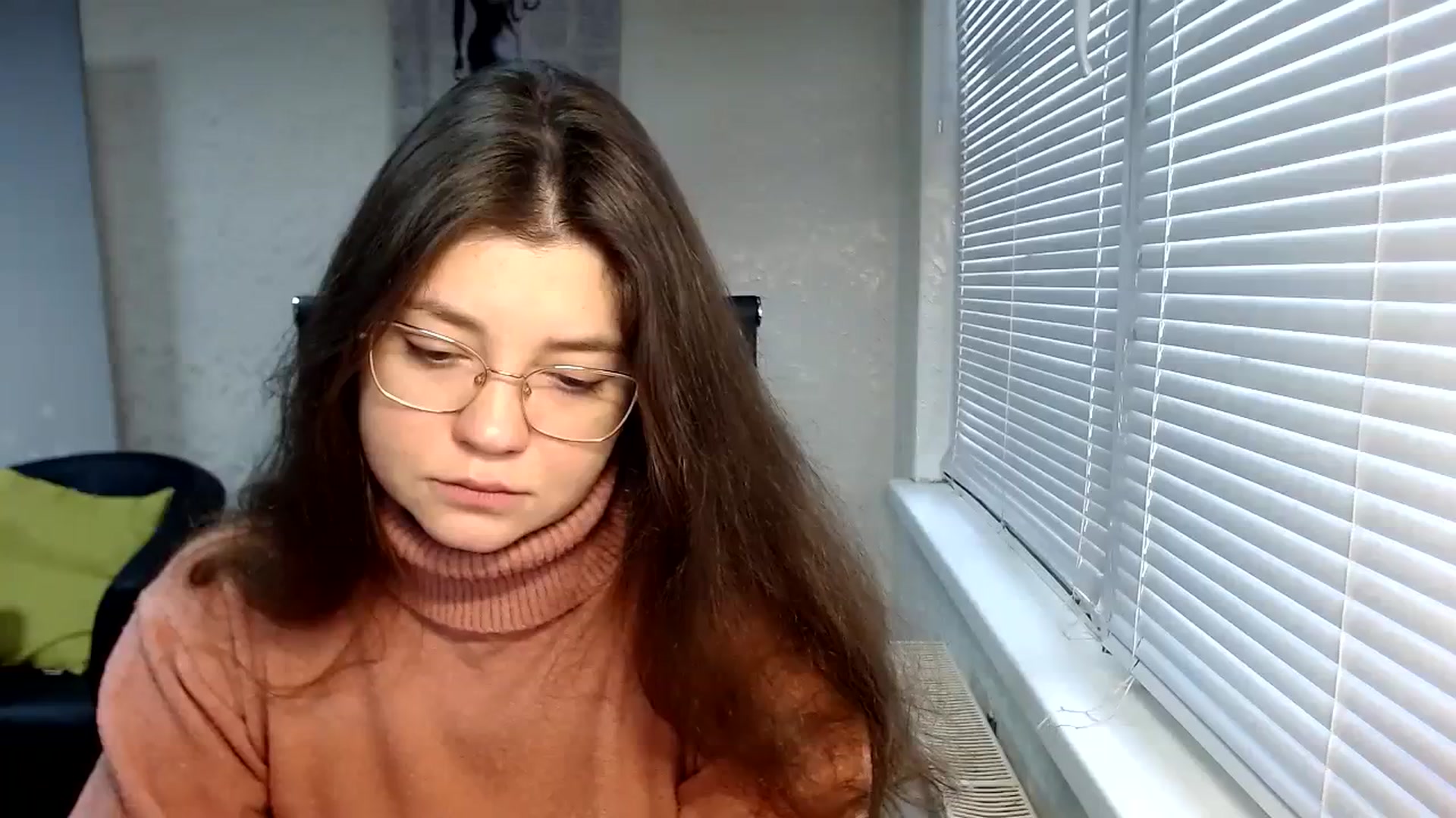 Gallery image thumbnail from SweetArinaA's myfreecams stream on, 12/24/2023, 13:05 image 2 of 20