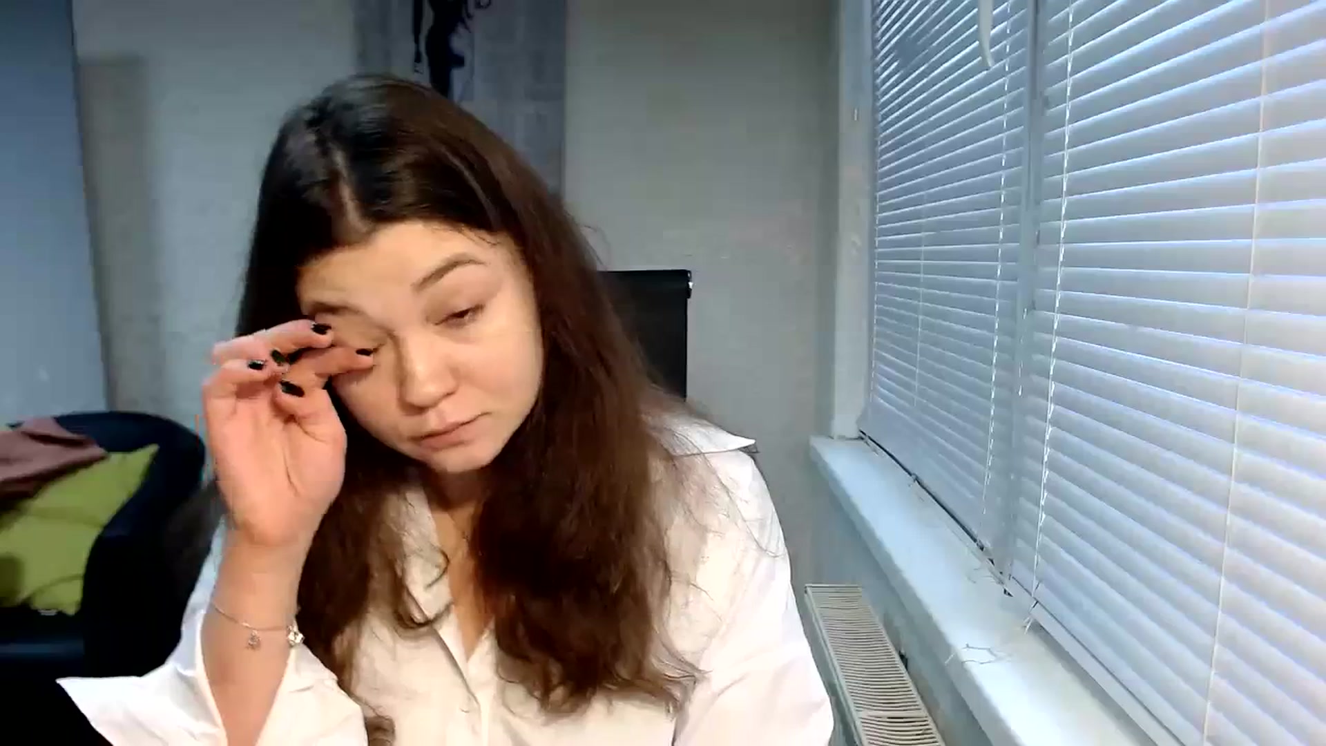 Gallery image thumbnail from SweetArinaA's myfreecams stream on, 12/24/2023, 13:05 image 17 of 20