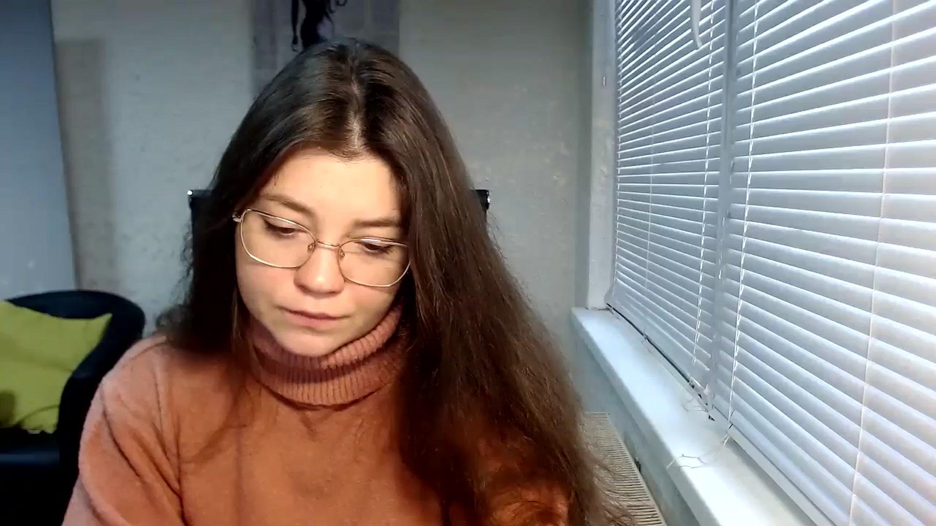 Gallery image thumbnail from SweetArinaA's myfreecams stream on, 12/24/2023, 13:05 image 3 of 20