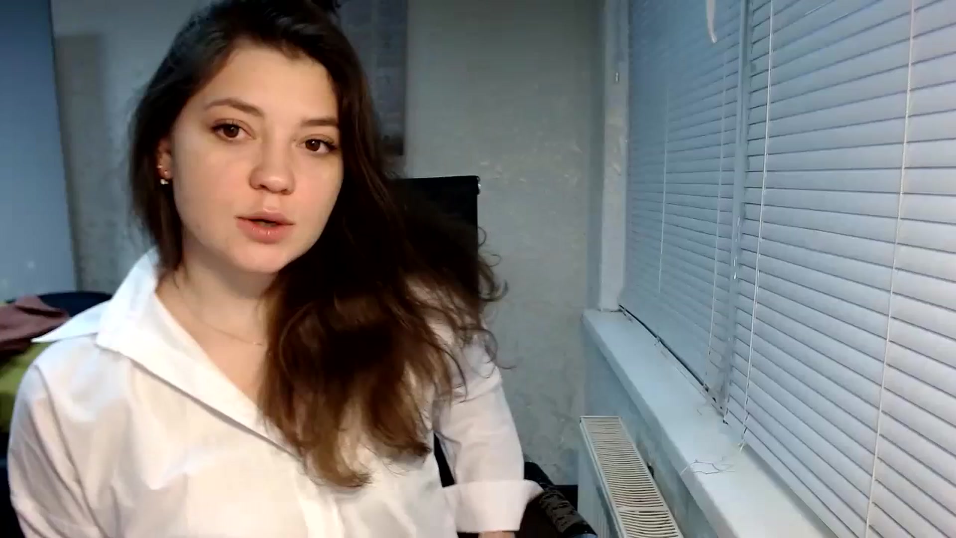 Gallery image thumbnail from SweetArinaA's myfreecams stream on, 12/24/2023, 14:02 image 5 of 20
